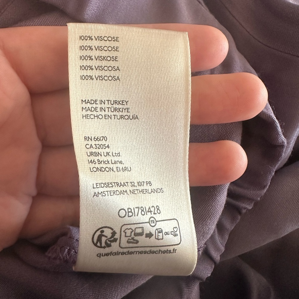 NWT By Anthropologie Purple Silky Culottes Wide Leg PANTS Size Medium - Picture 10 of 10